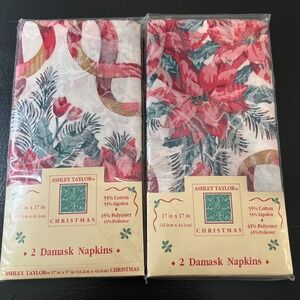 NEW VTG Kmart Ashley Taylor Christmas Damask Napkins Set Of 4 (17 in x 17 in)